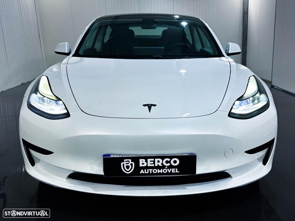 Tesla Model 3 2021 photo 2