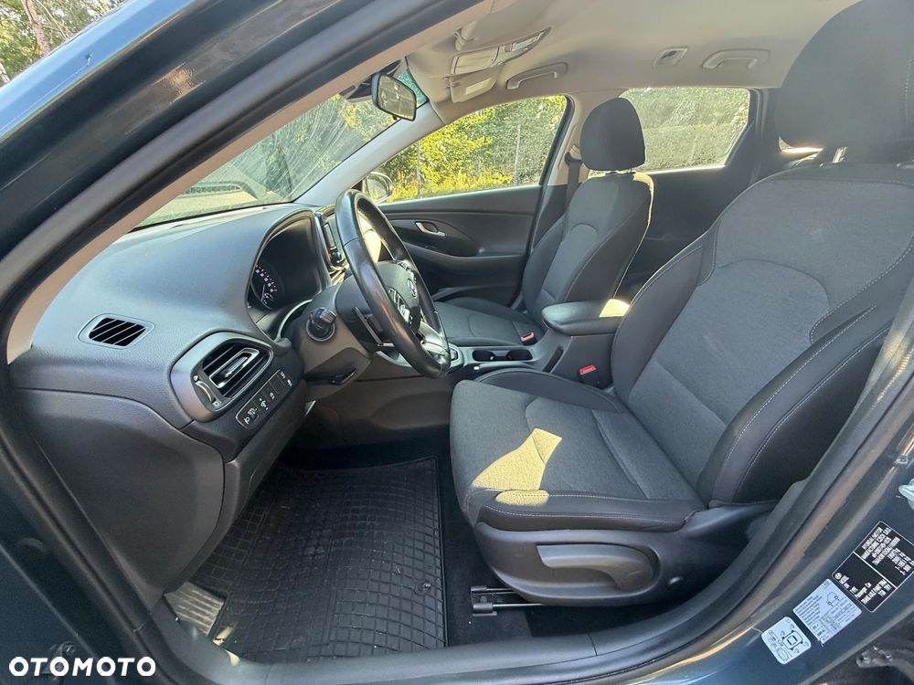 Hyundai i30 1.5 T-GDI 48V Comfort DCT - 27