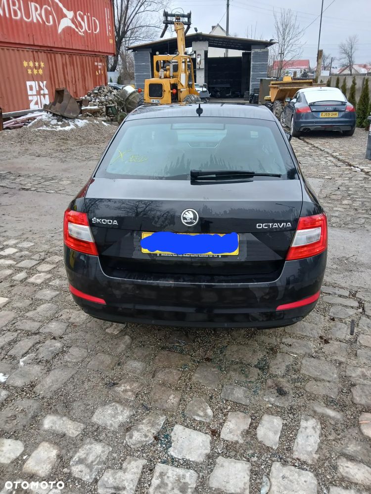 Skoda octavia 3 drzwi błotnik klapa - 6