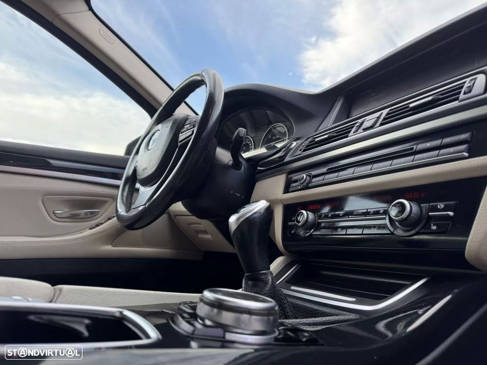 BMW 518 d Line Luxury - 31