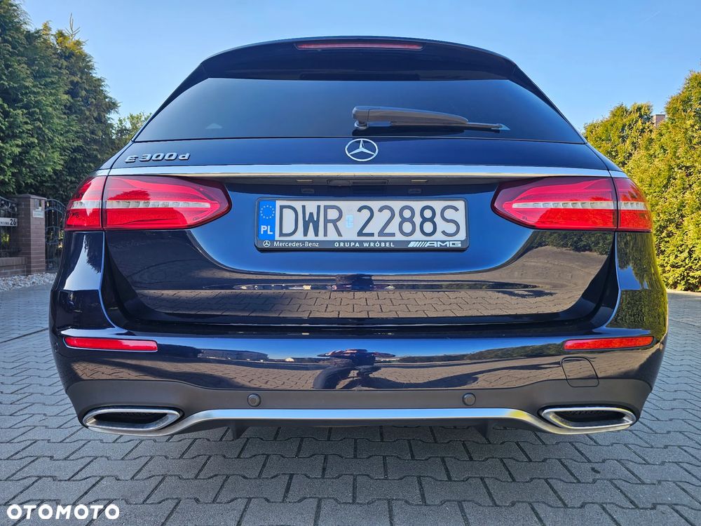 Mercedes-Benz Klasa E 300 d 9G-TRONIC AMG Line - 12