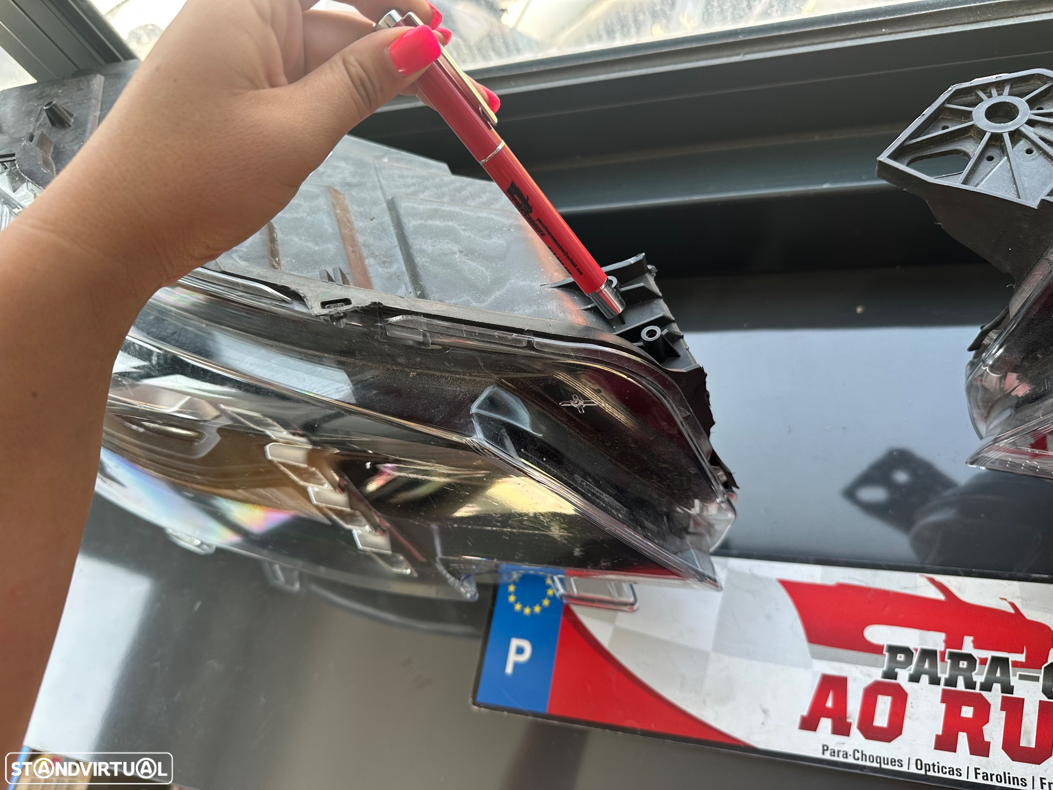 Farol Peugeot partner rifter 2018 - 3