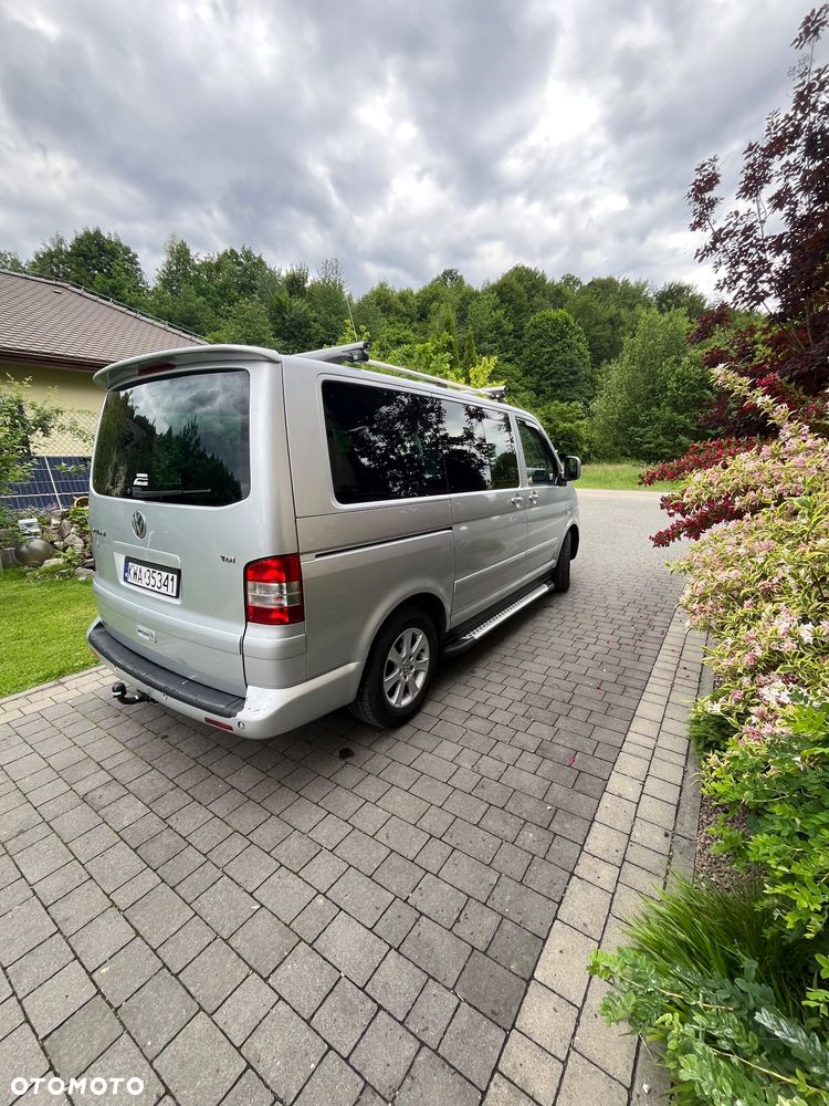Volkswagen Multivan - 2