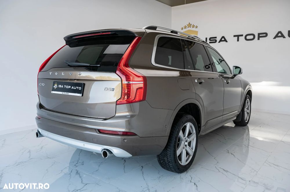 Volvo XC 90 D5 AWD Geartronic Momentum - 34
