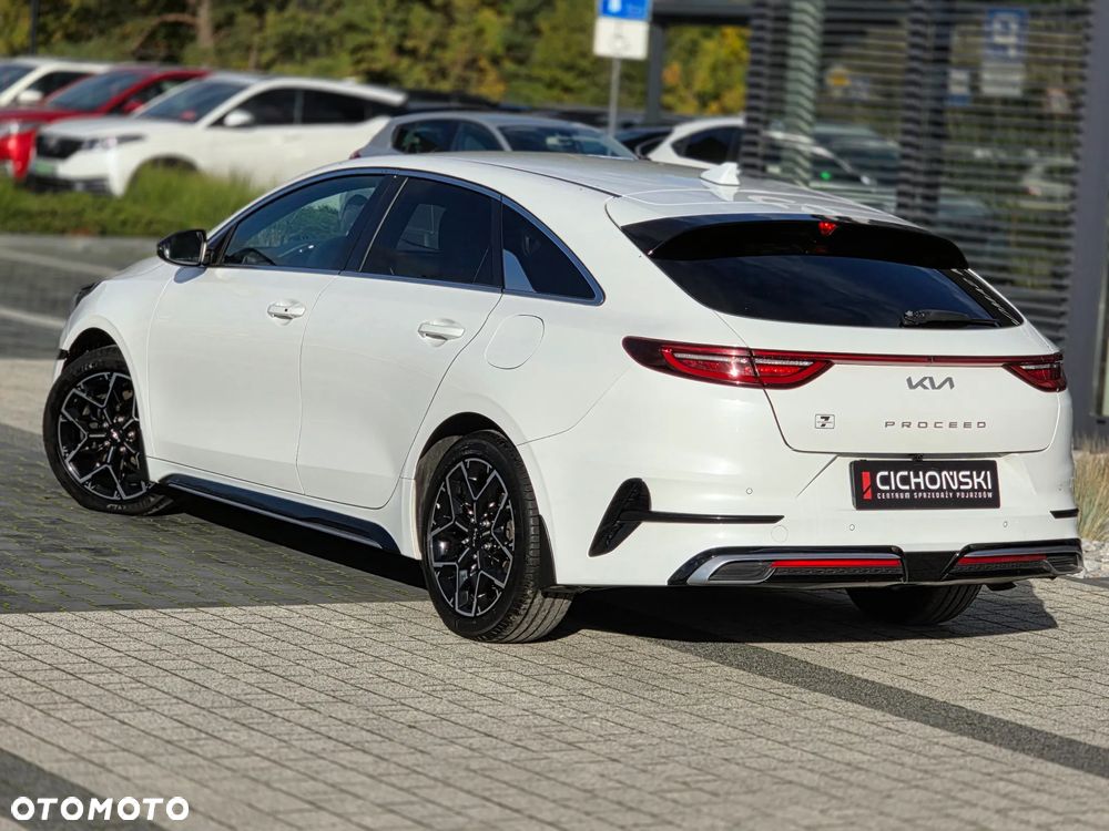 Kia ProCeed 1.5 T-GDI GT Line - 12