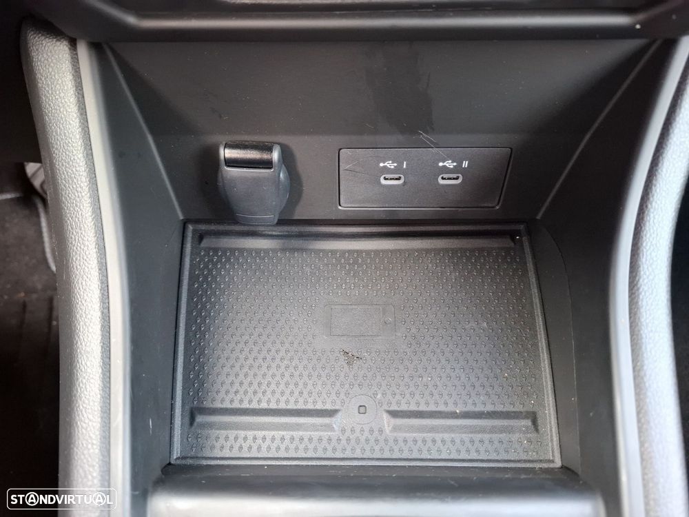 Renault Captur 1.0 TCe Techno Bi-Fuel - 23