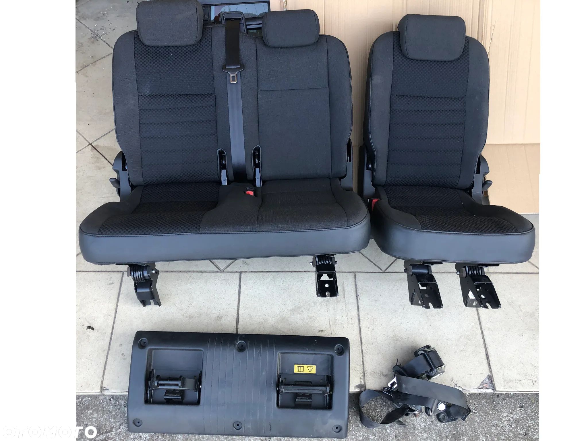 Kanapa tylna siedzenia 2 rząd kompletny zestaw Land Rover Defender Puma - 1