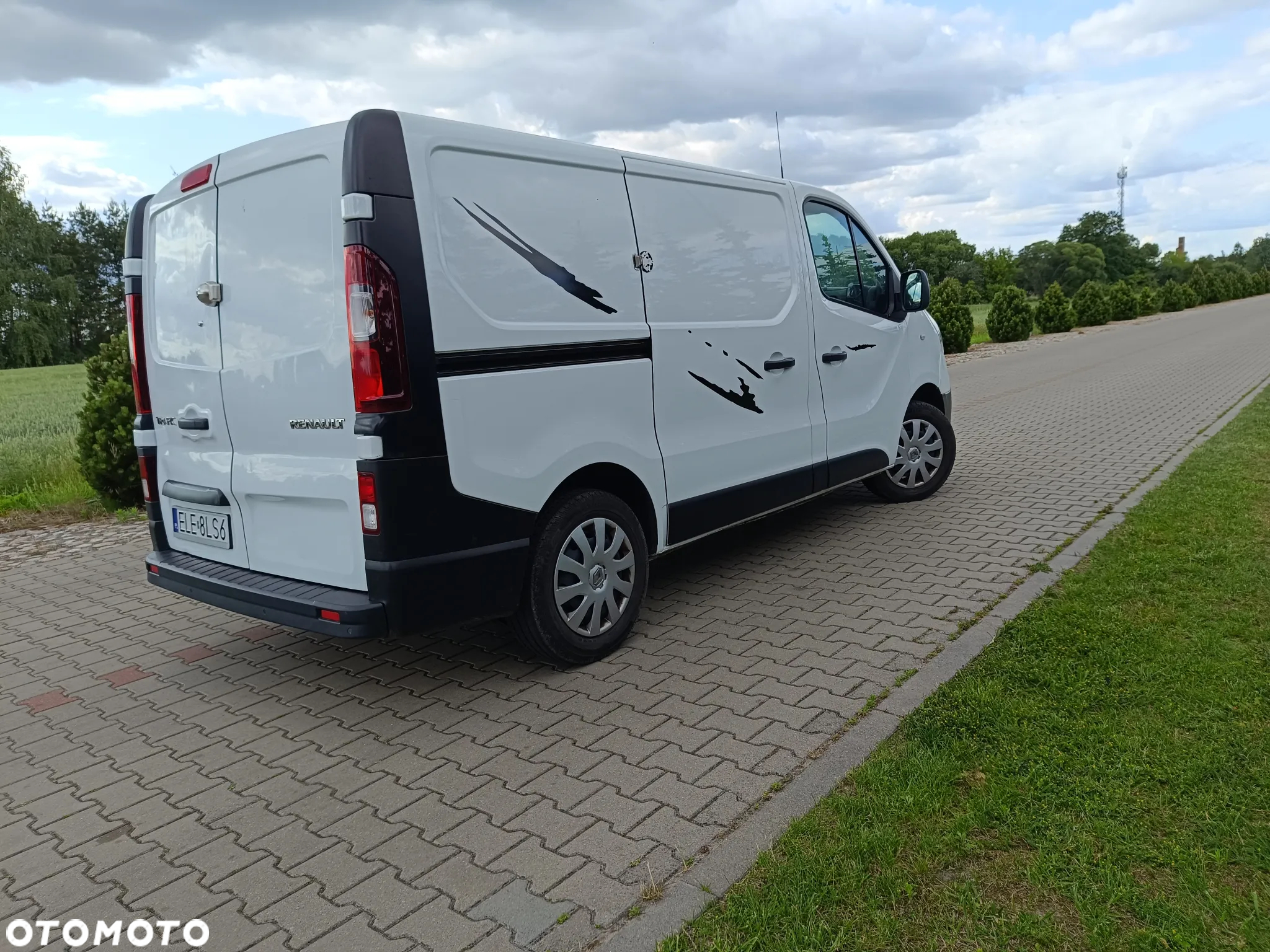 Renault Trafic - 2
