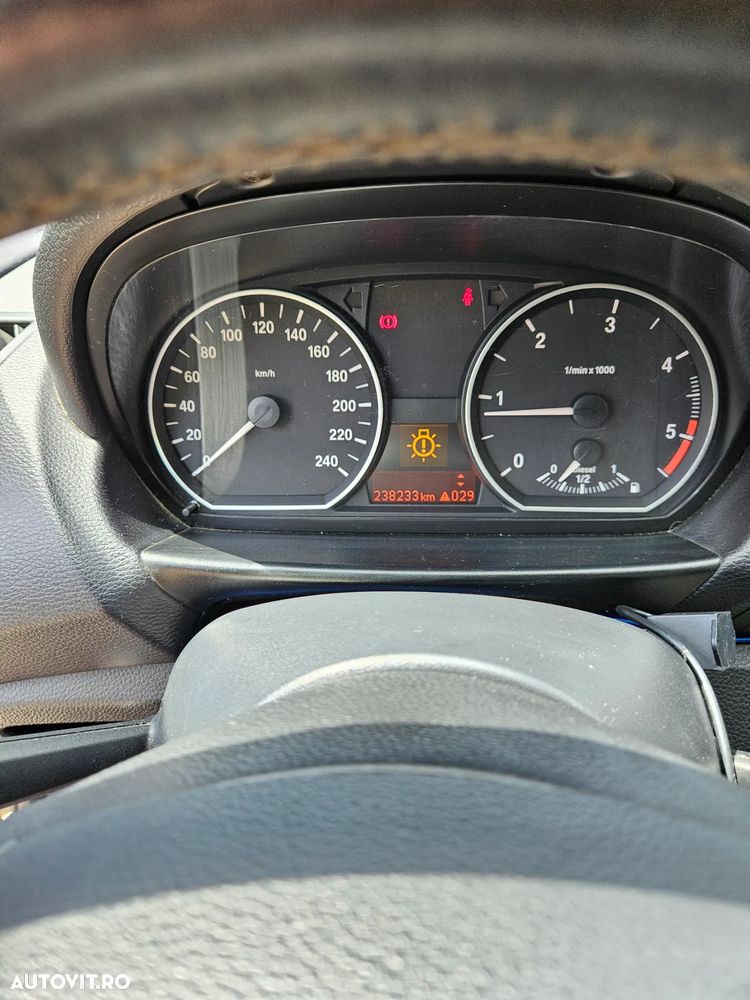 BMW Seria 1 118d - 13