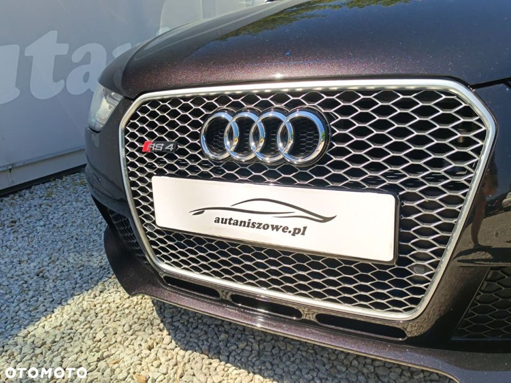 Audi RS4 Avant - 31