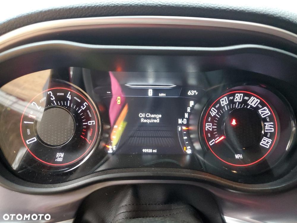 Dodge Challenger - 10