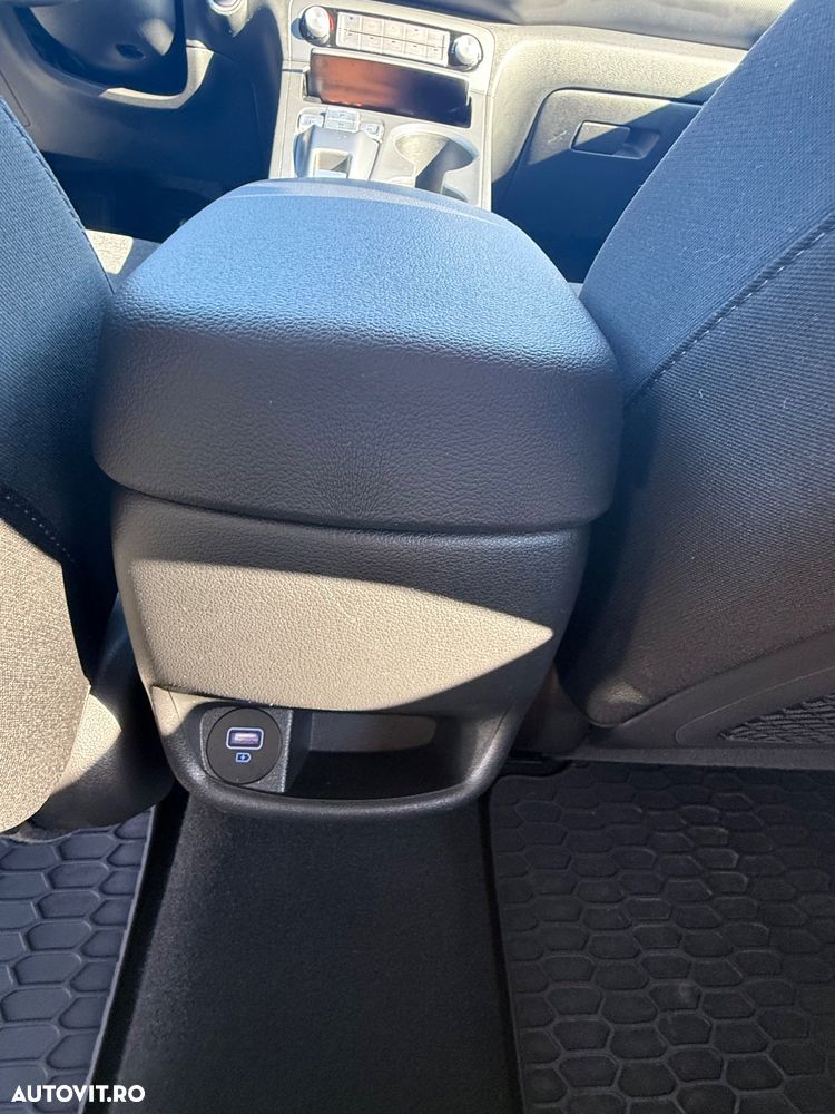 Hyundai KONA - 20
