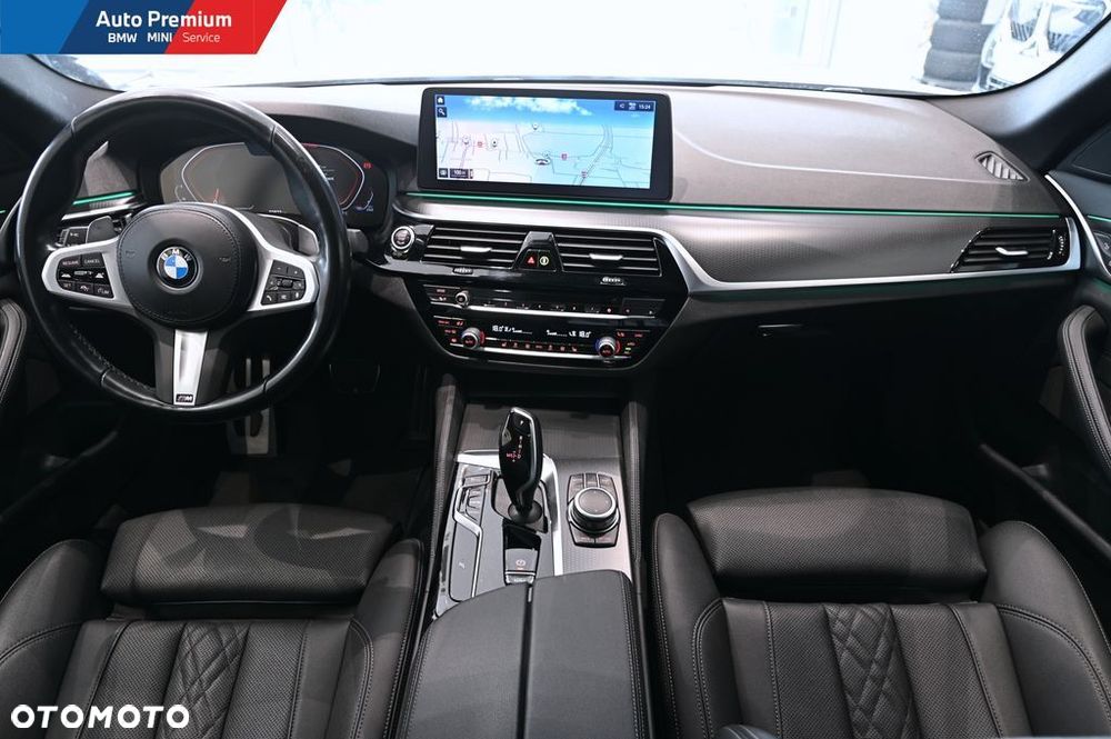 BMW Seria 5 520d xDrive MHEV - 14
