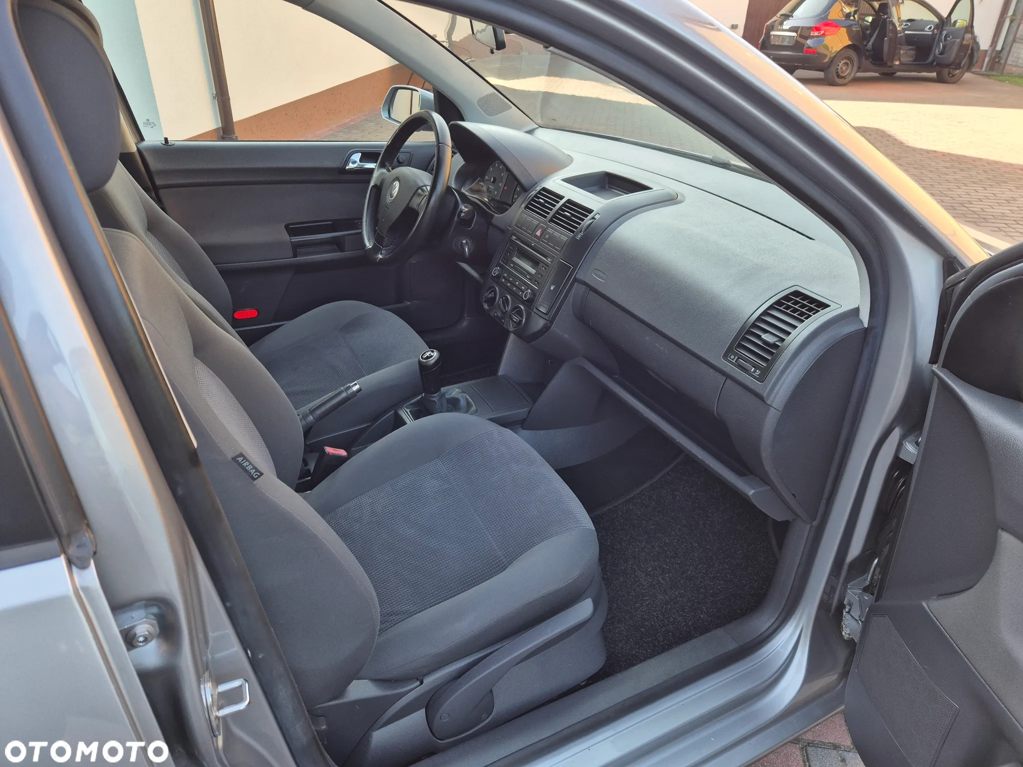 Volkswagen Polo 1.4 16V Sportline - 18