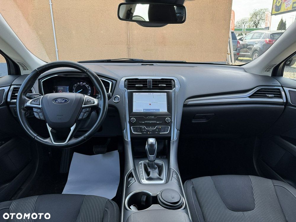 Ford Mondeo 2.0 Hybrid Titanium - 22