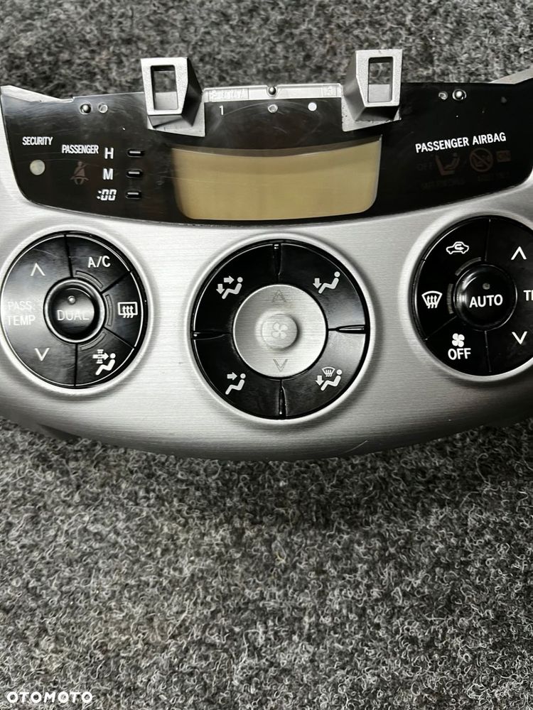 panel sterowania klimatyzacji toyota rav 4 III 4559442060 - 4