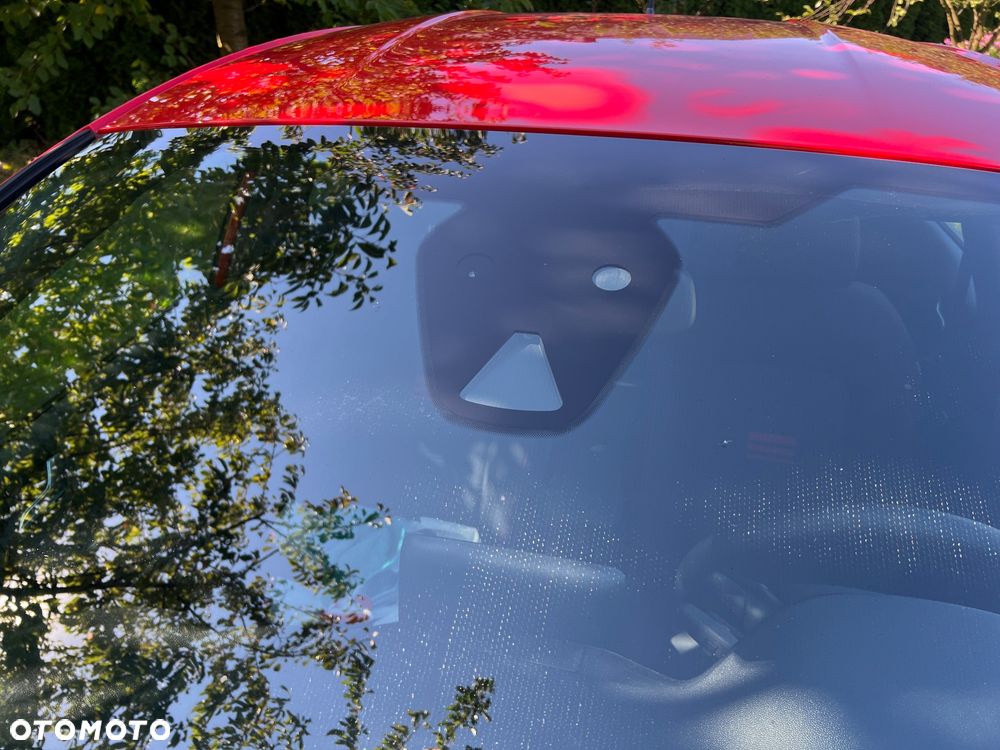 Ford Fiesta 1.0 EcoBoost Hybrid S&S ST-LINE X - 18