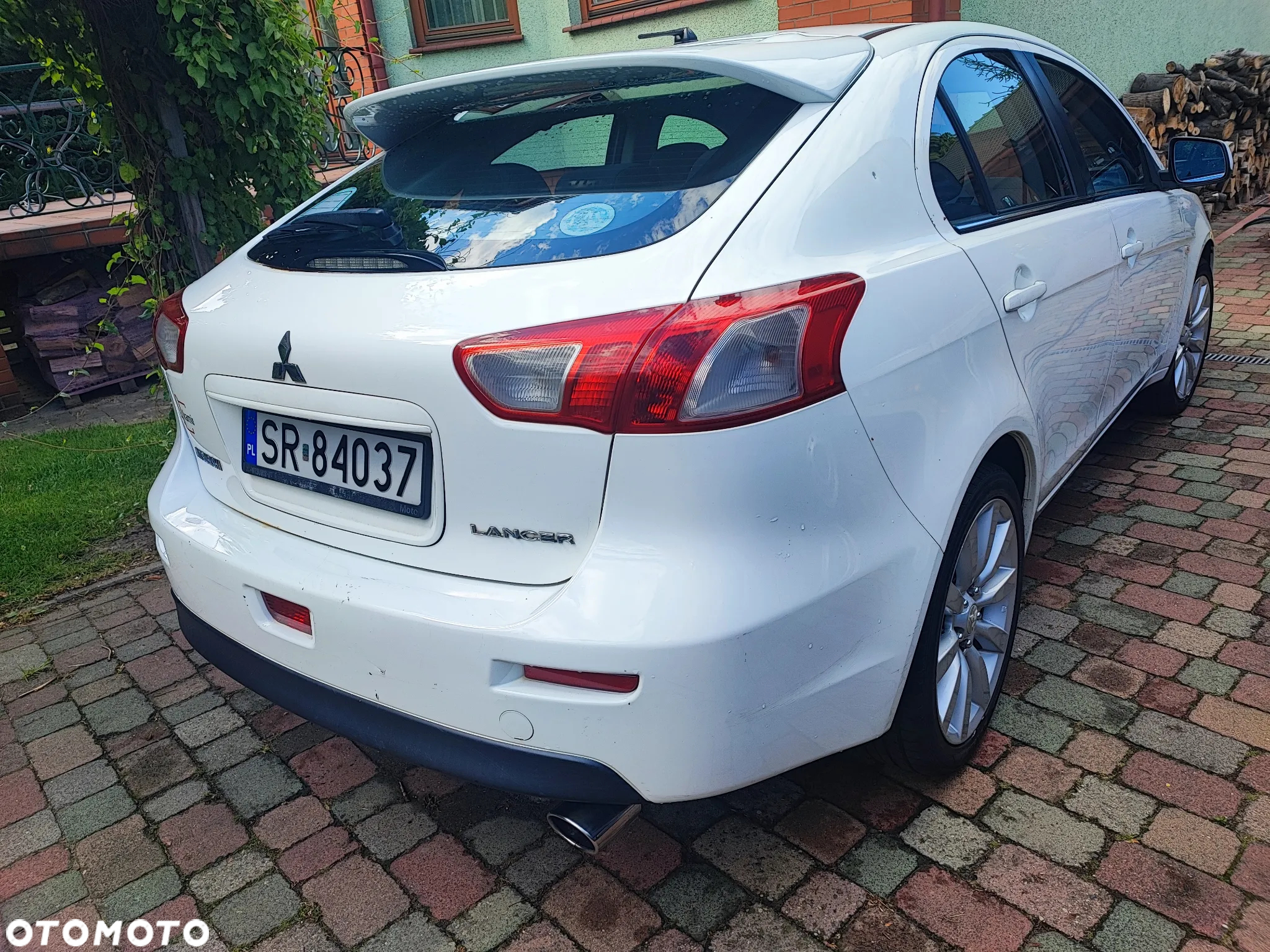 Mitsubishi Lancer 1.8 Invite - 3