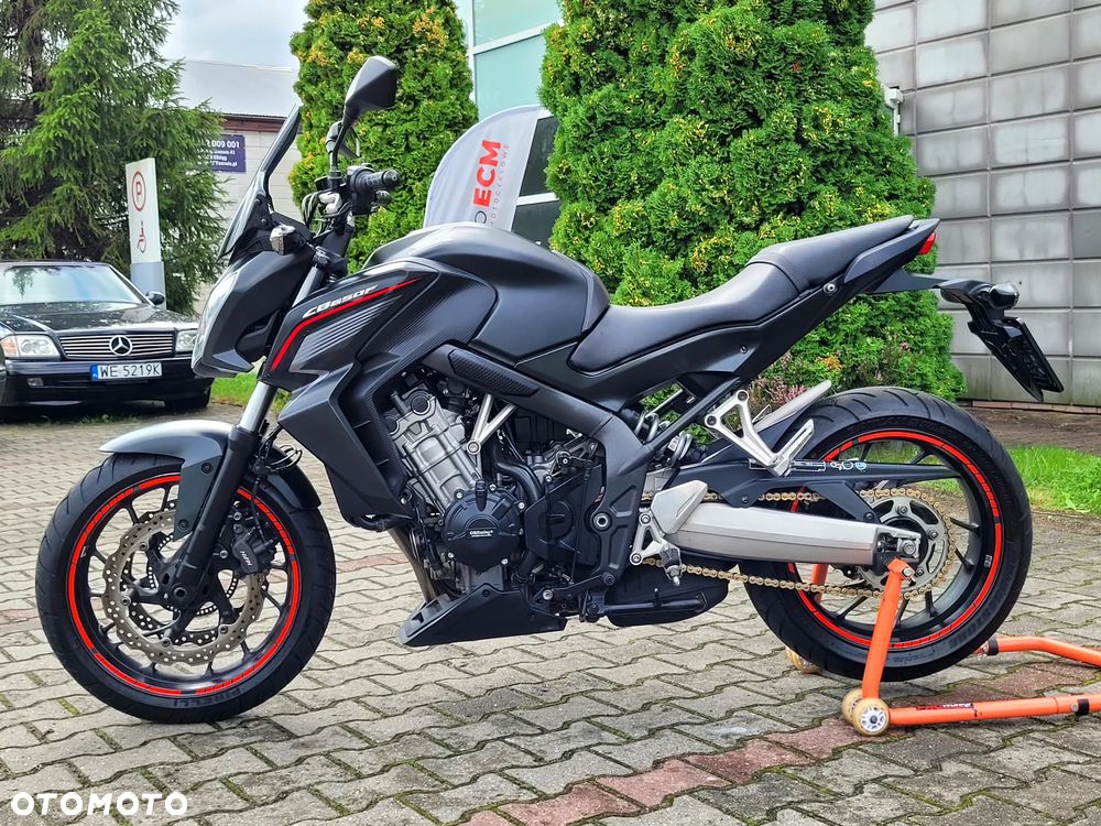 Honda CB - 10