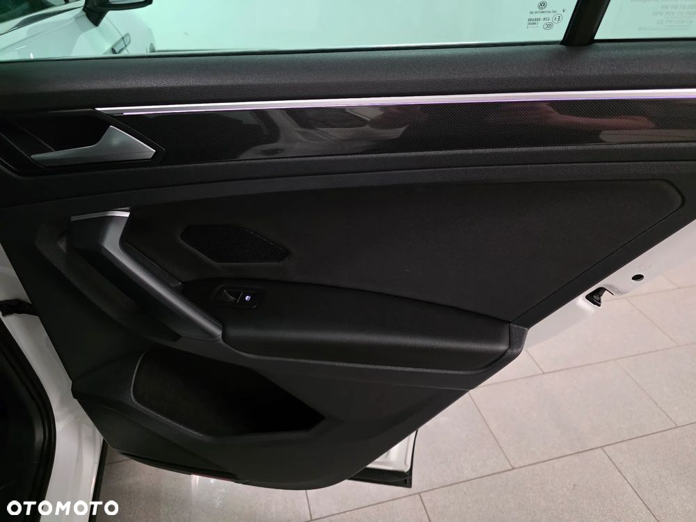 Volkswagen Tiguan 1.5 TSI EVO Elegance DSG - 23