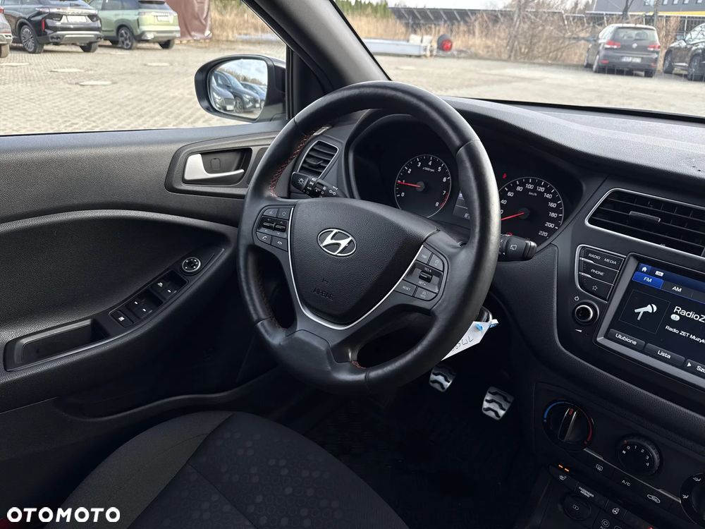 Hyundai i20 - 33