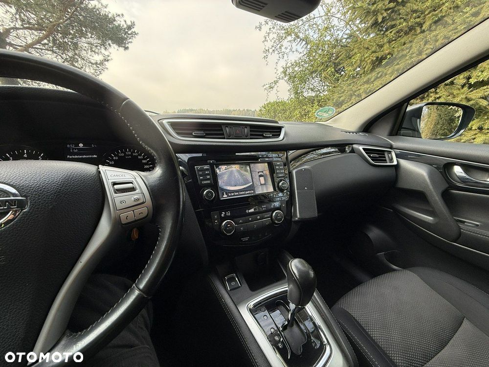 Nissan Qashqai - 10