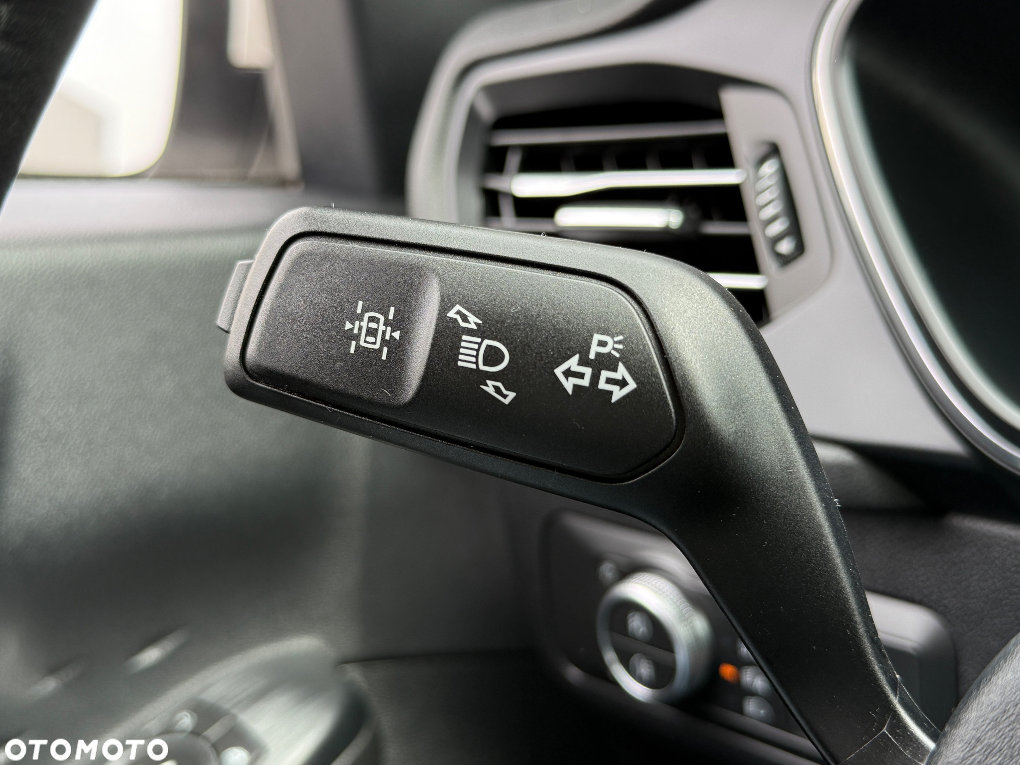 Ford Kuga 1.5 EcoBlue FWD Titanium - 38