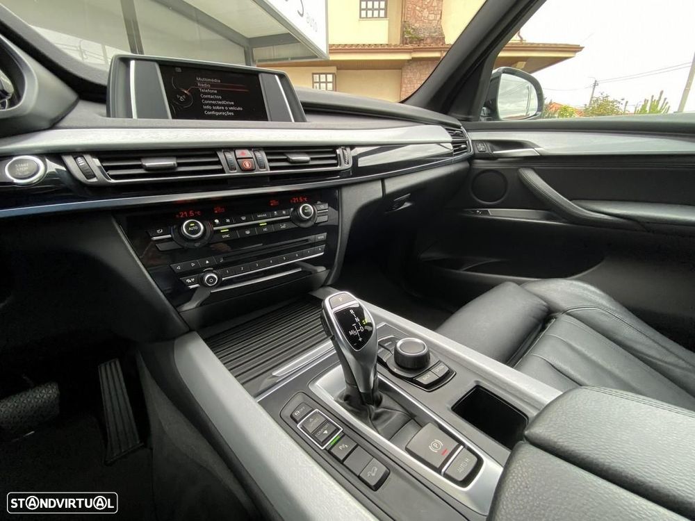 BMW X5 30 d xDrive Pack M - 7