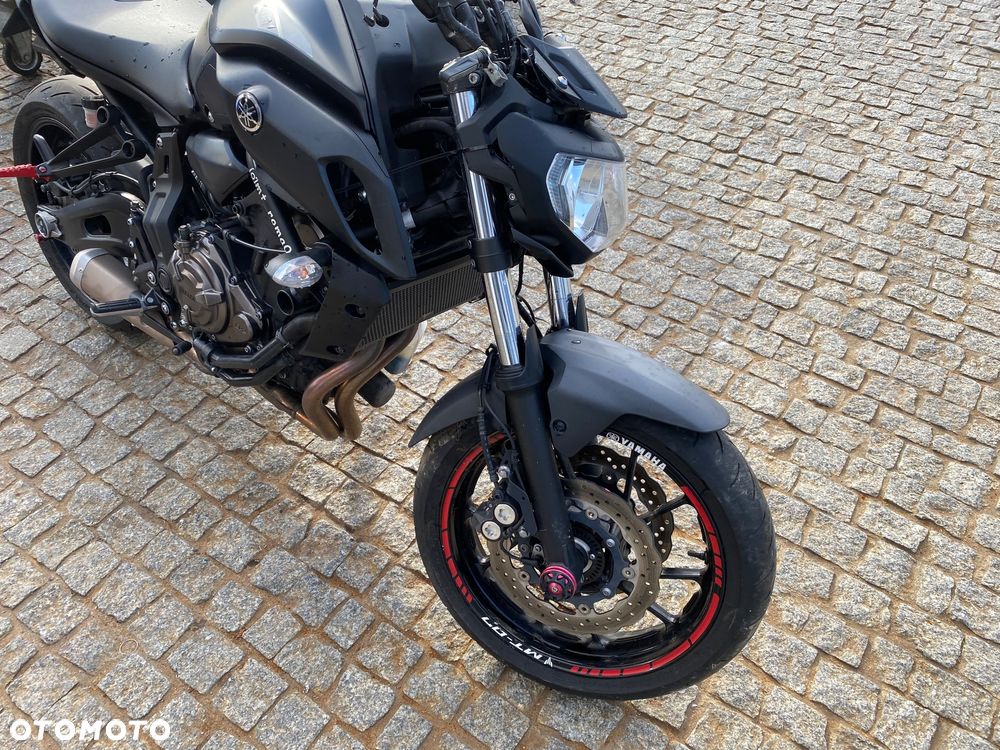 Yamaha MT - 6