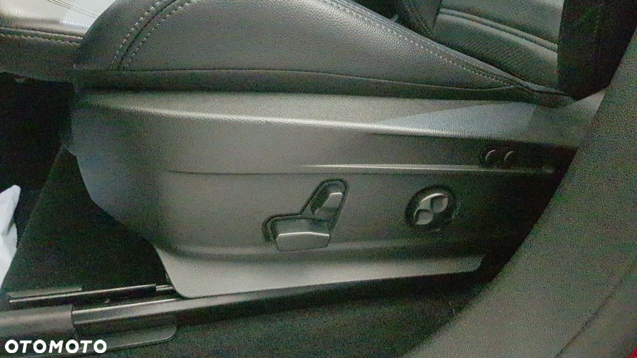 Alfa Romeo Stelvio - 32
