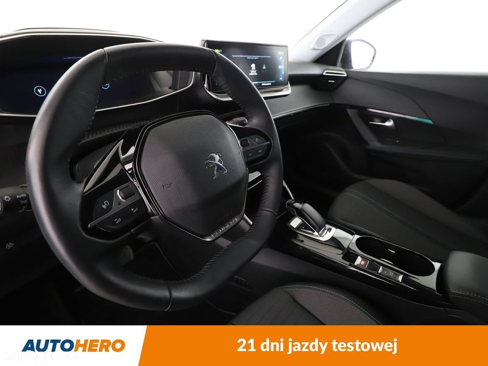 Peugeot 2008 e-2008 Allure Pack - 11