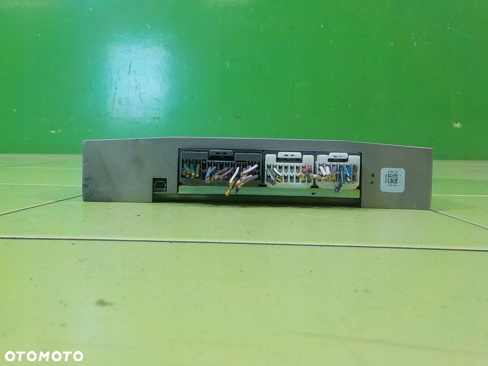 JAGUAR XE 2.0 D 15r SEDAN 4D wzmacniacz GX73-19C164-RD - 3