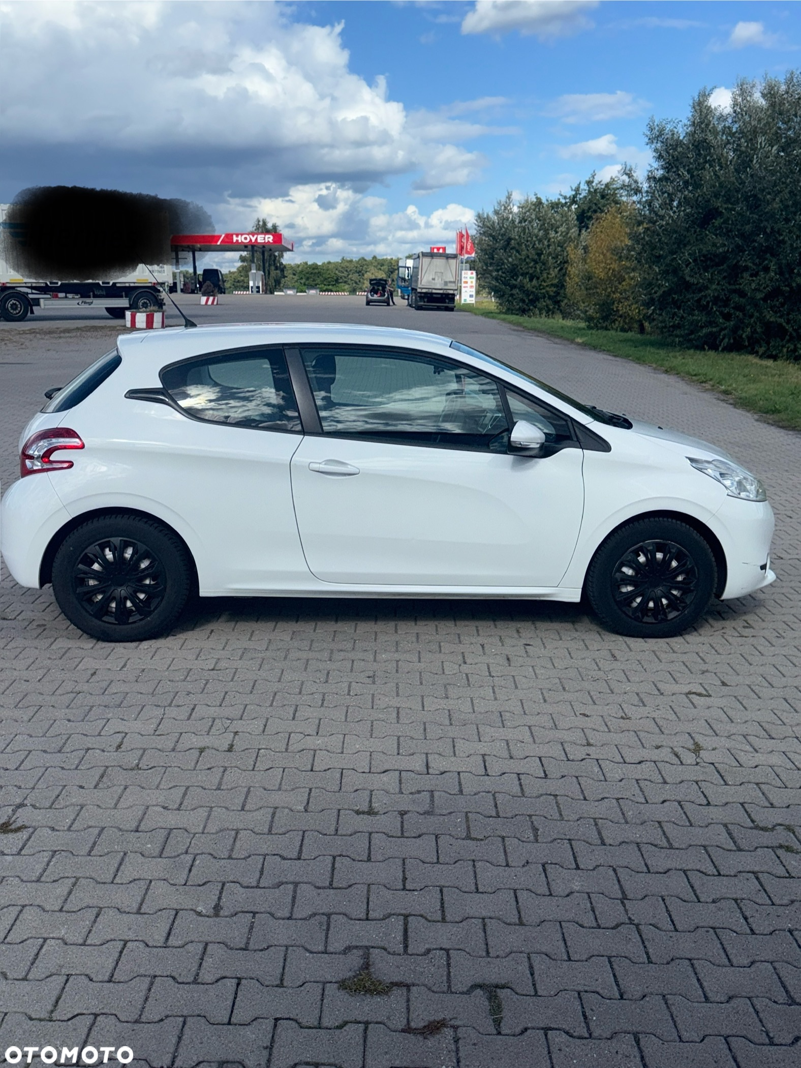Peugeot 208 - 13