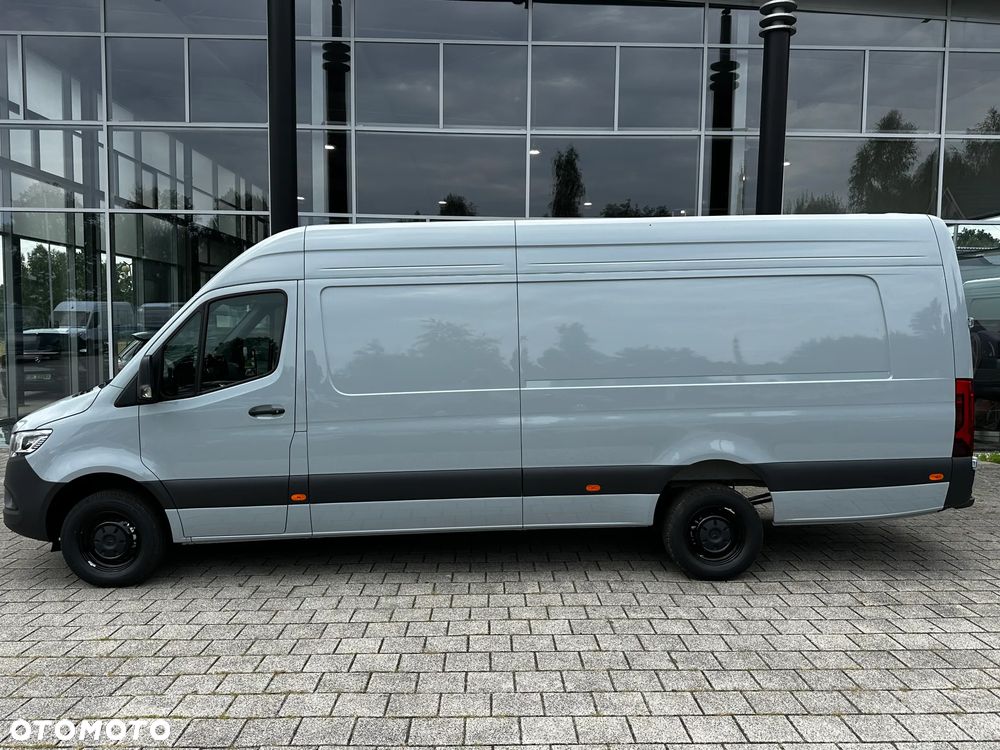 Mercedes-Benz Sprinter - 10