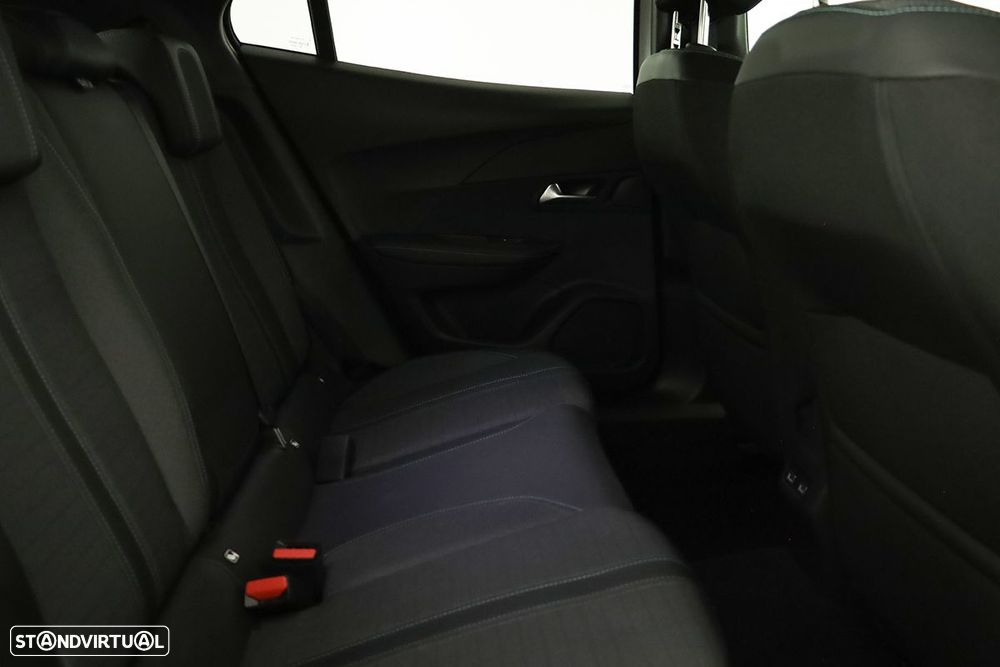 Peugeot 2008 1.2 PureTech Allure Pack - 20