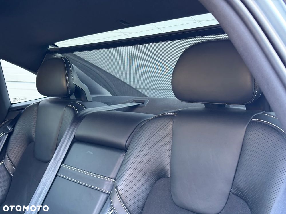 Volvo S90 D5 AWD R-Design - 25