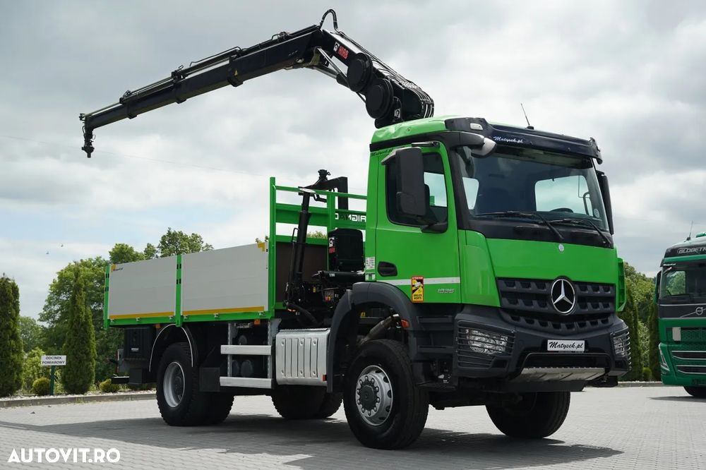 Mercedes-Benz AROCS 1835 / 4x4 / LIVRARE + HIAB 162 ES-3 HDS / RADIOCOMANDĂ / ROTATOARE / FURCĂ / EURO 6 - 7