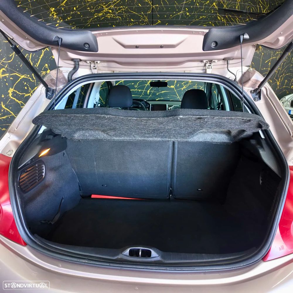 Peugeot 208 1.6 BlueHDi Style - 11