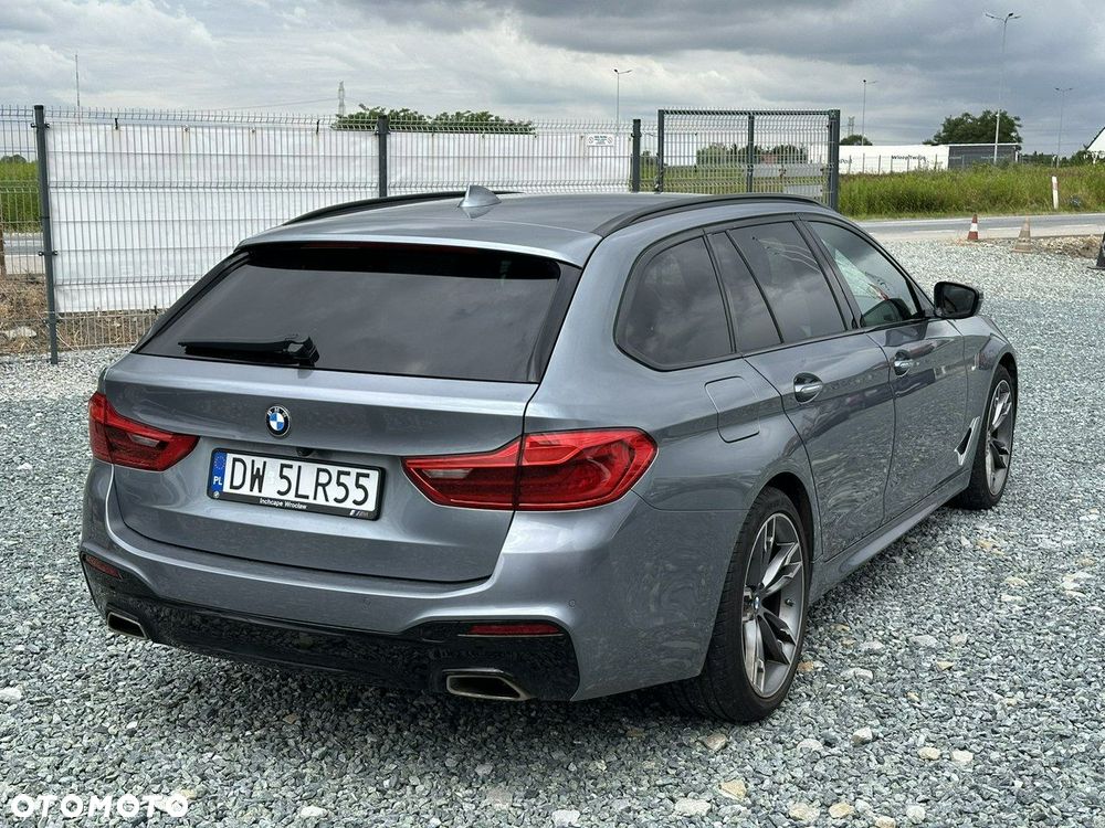 BMW Seria 5 520d Touring M Sport Edition - 6