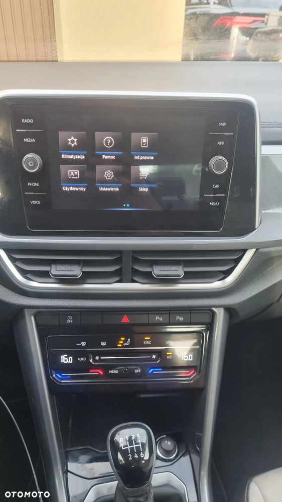 Volkswagen T-Roc 1.5 TSI Style - 22