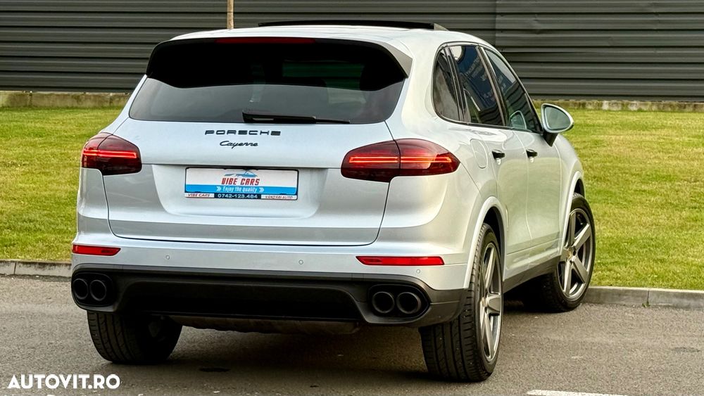 Porsche Cayenne Platinum Edition - 19