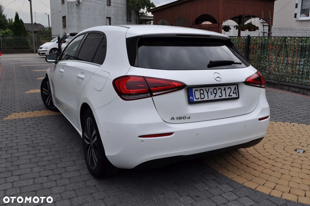 Mercedes-Benz Klasa A 180 d 7G-DCT Progressive - 5