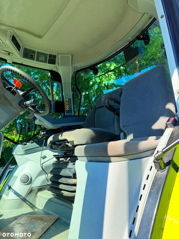 Claas Arion 520 - 26