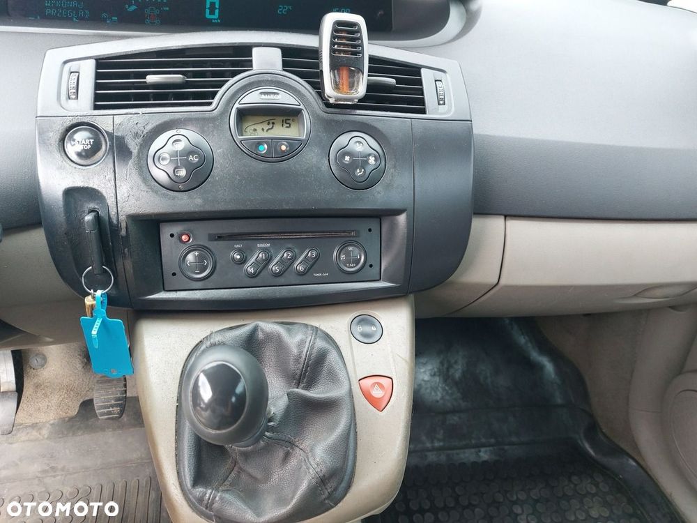 Renault Grand Scenic - 19