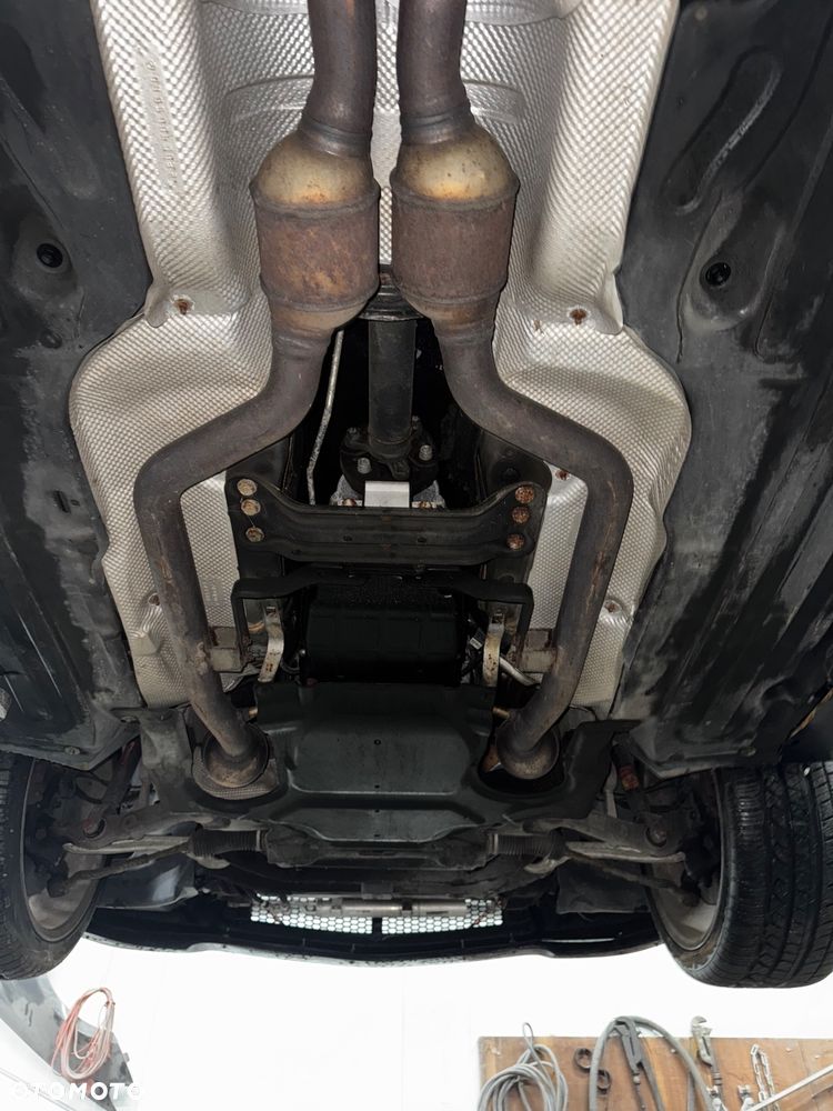 Mercedes-Benz CLS 500 - 6