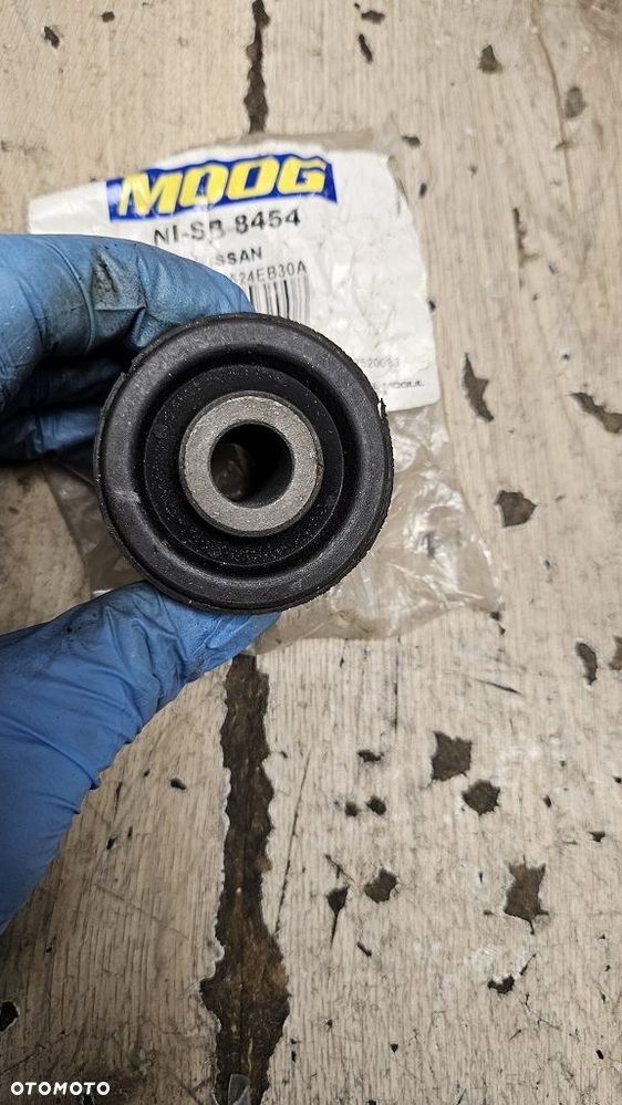 Silentblock wahacza Moog NI-SB 8454 Nissan Navara NP300 D22 D40 - 4