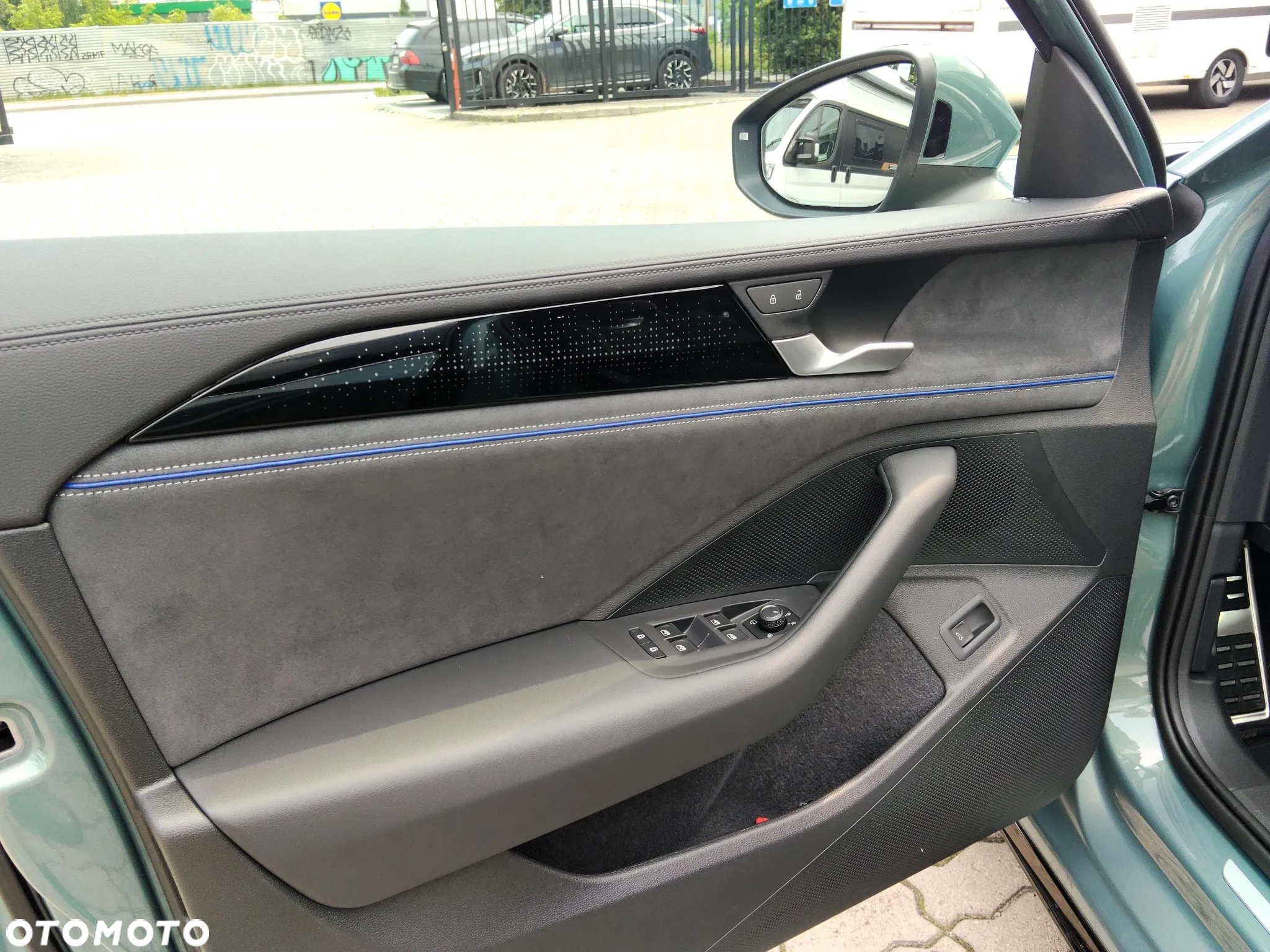 Volkswagen Passat 2.0 TSI 4Mot R-Line Plus DSG - 10