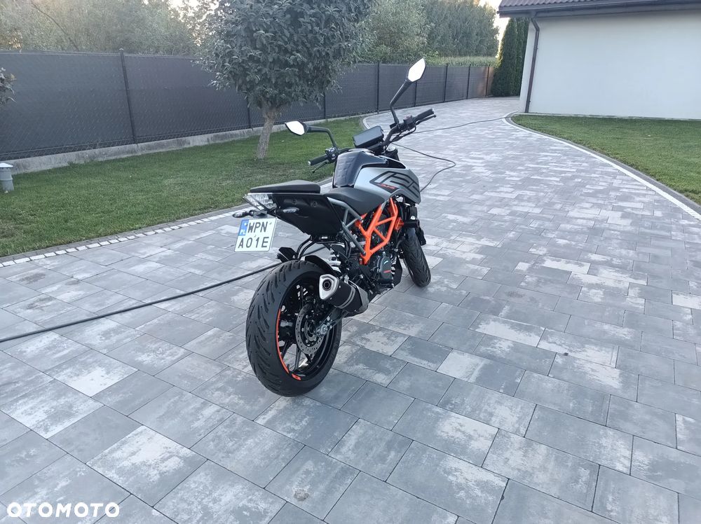 KTM Duke 125 - 9