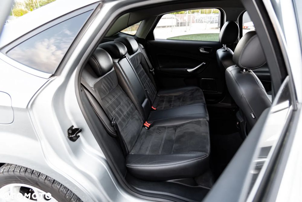 Ford Mondeo 2.0 TDCi Titanium S - 24