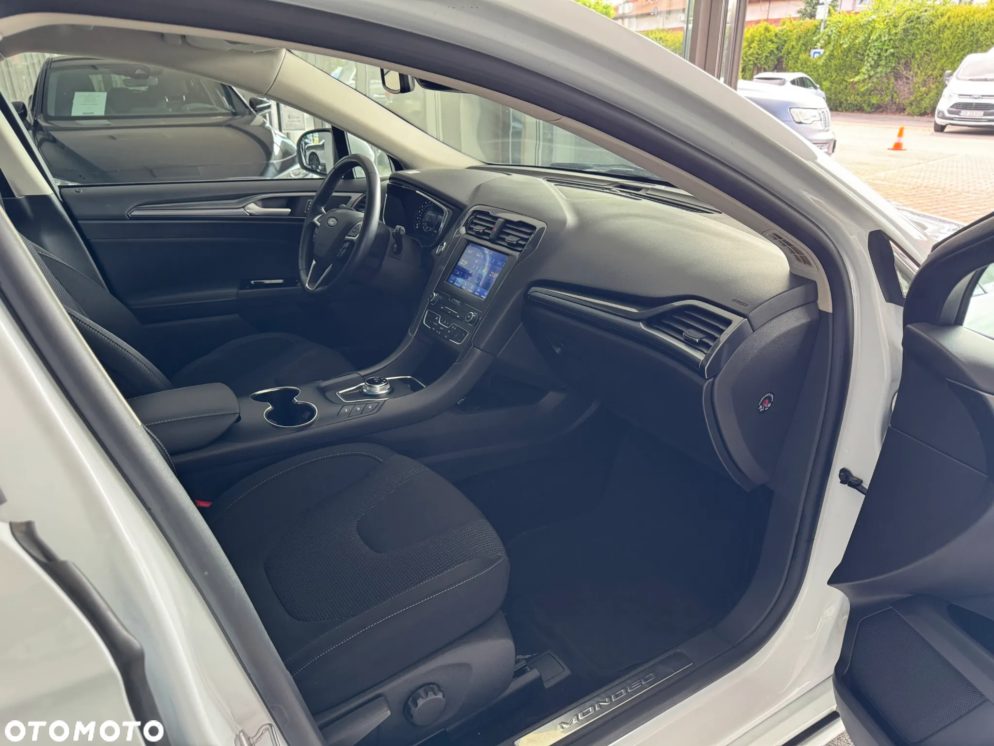 Ford Mondeo 2.0 EcoBlue Titanium - 36